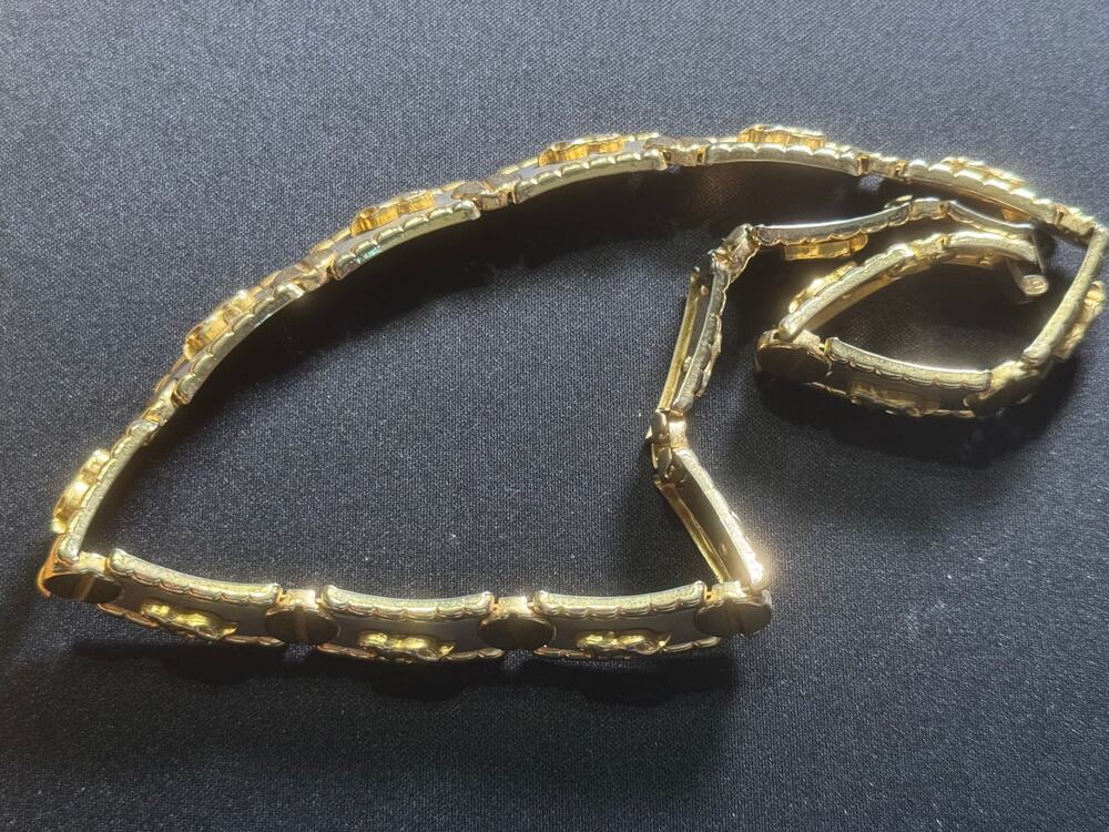 Vintage 2 Tone Jaguar Choker Necklace 14in Penel Linked